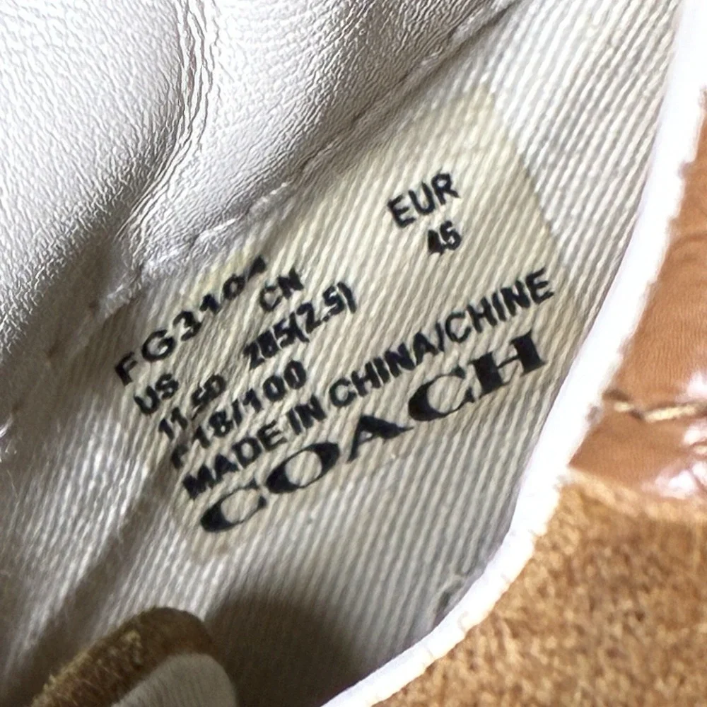Coach these signature